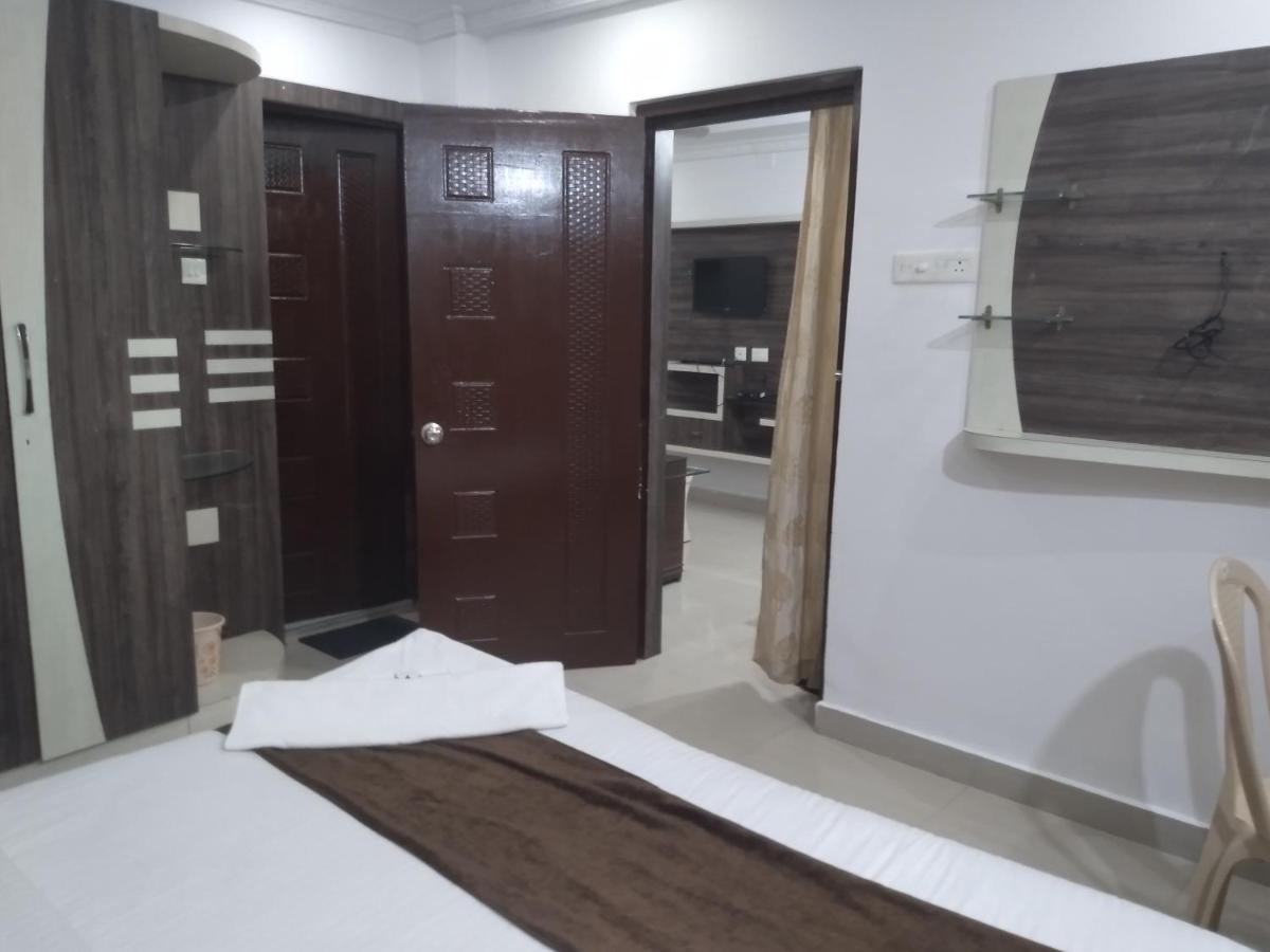 La Platina Premium Suites, Near Puri Sea Beach Exterior foto