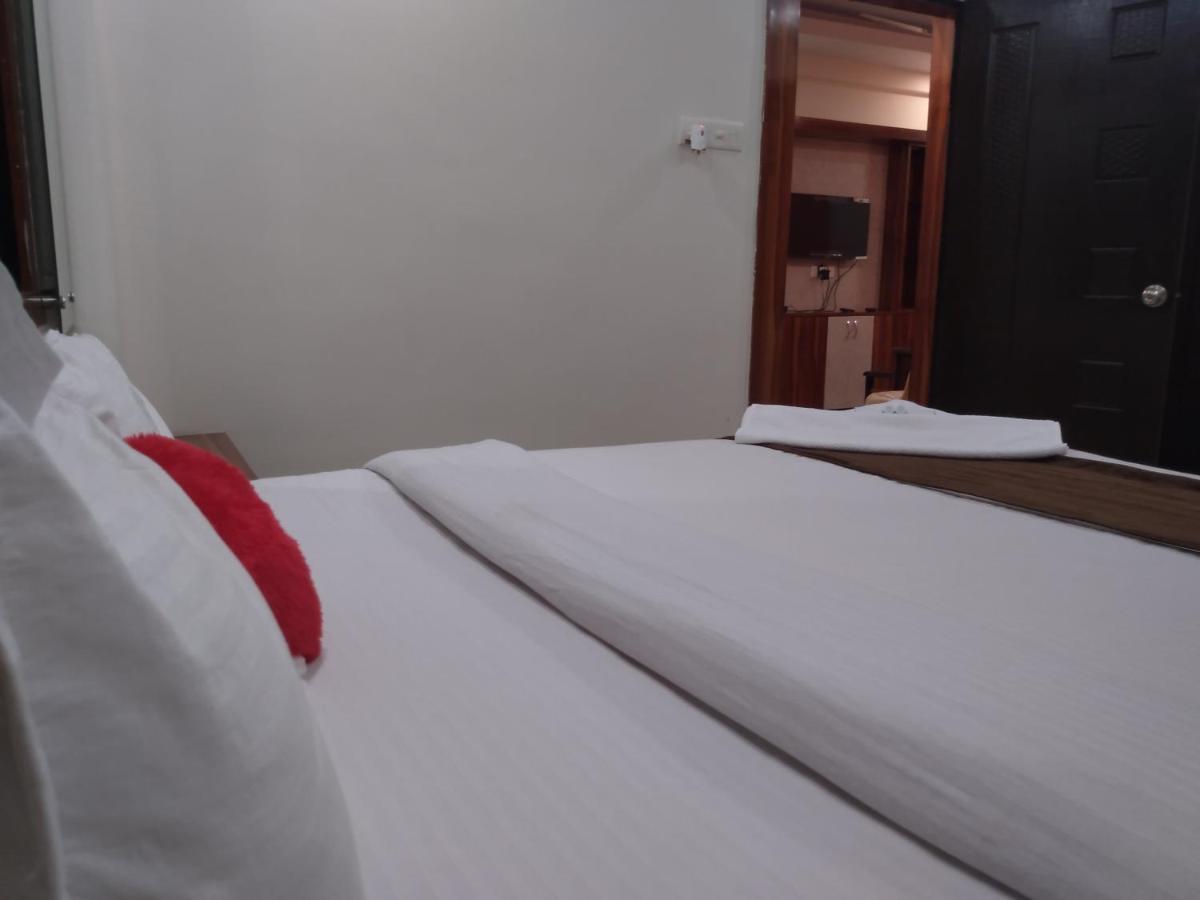 La Platina Premium Suites, Near Puri Sea Beach Exterior foto