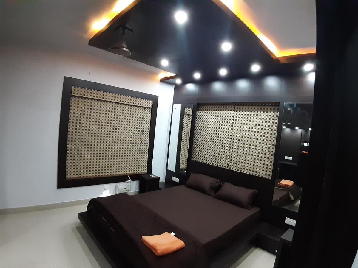 La Platina Premium Suites, Near Puri Sea Beach Exterior foto